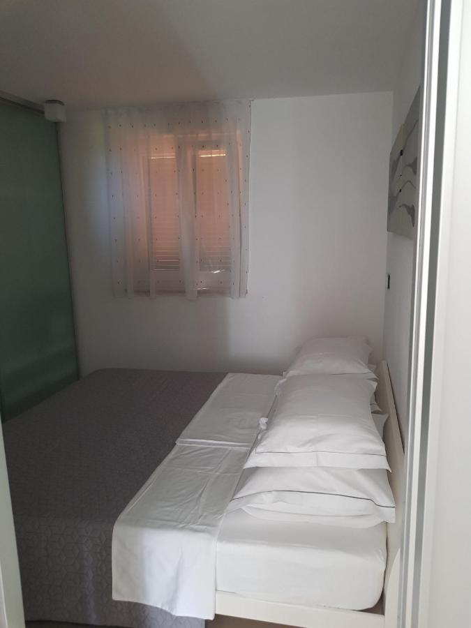 Apartments Fontana Zambratija מראה חיצוני תמונה